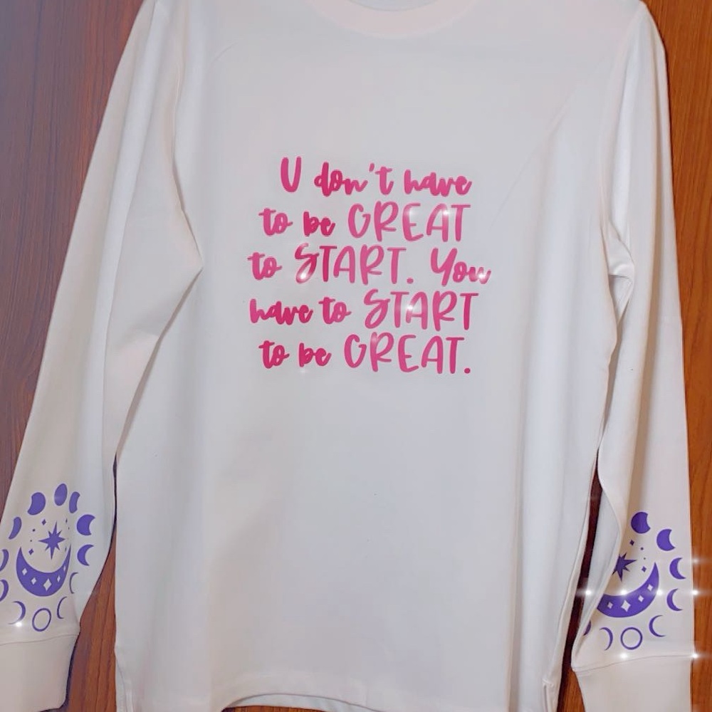 Souly Eunique Women’s White Long Sleeve Shirt with Pink and Purple Accents
